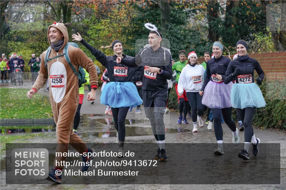 07.12.2025 - St. Pauli X-Mass-Run No. 15 Michael Burmester http://msf.ph/oto/9413672 07.12.2025 11:46:06 Laufen 15, 4258, 4292, 807, 4271, 282, 426, 4272 meine-sportfotos.de