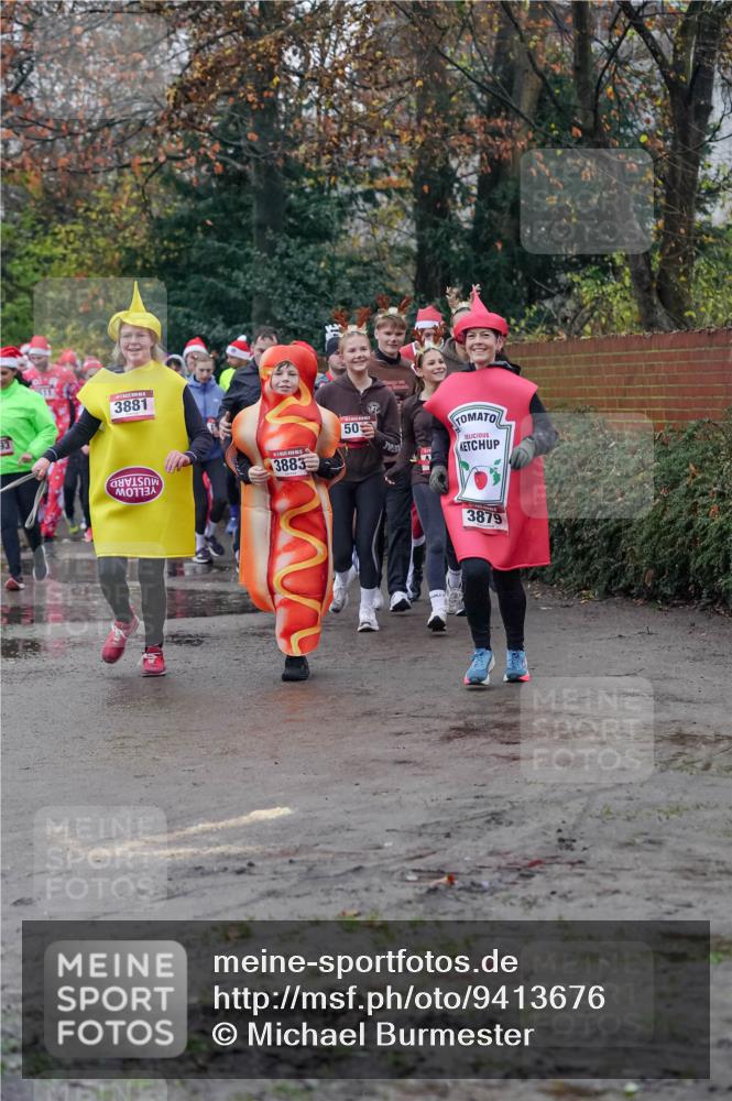 07.12.2025 - St. Pauli X-Mass-Run No. 15 Michael Burmester http://msf.ph/oto/9413676 07.12.2025 10:03:55 Laufen 3881, 3883, 50, 3879 meine-sportfotos.de