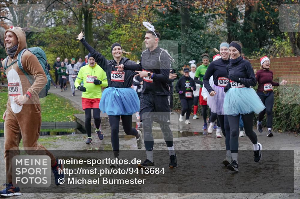 07.12.2025 - St. Pauli X-Mass-Run No. 15 Michael Burmester http://msf.ph/oto/9413684 07.12.2025 11:46:07 Laufen 4258, 334, 4292, 3955, 4269, 427, 4283 meine-sportfotos.de