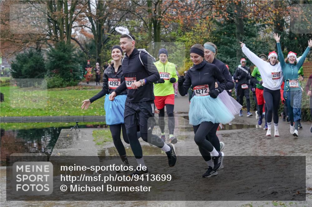 07.12.2025 - St. Pauli X-Mass-Run No. 15 Michael Burmester http://msf.ph/oto/9413699 07.12.2025 11:46:08 Laufen 4292, 427, 3348, 15, 4272, 807, 4282, 4267 meine-sportfotos.de