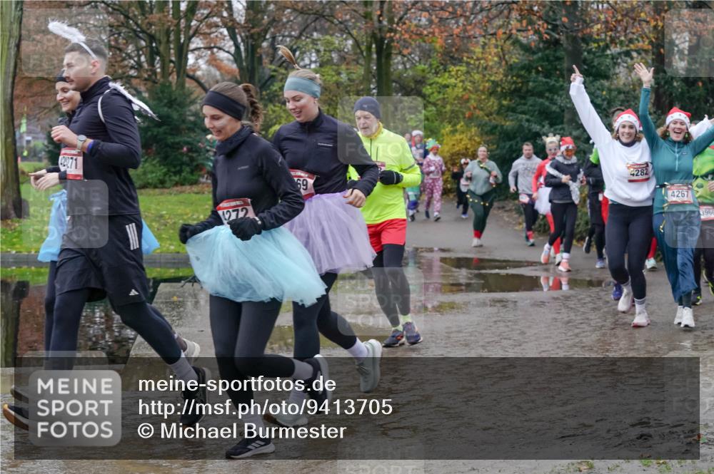 07.12.2025 - St. Pauli X-Mass-Run No. 15 Michael Burmester http://msf.ph/oto/9413705 07.12.2025 11:46:08 Laufen 42271, 1272, 4282, 69, 4267, 3966 meine-sportfotos.de