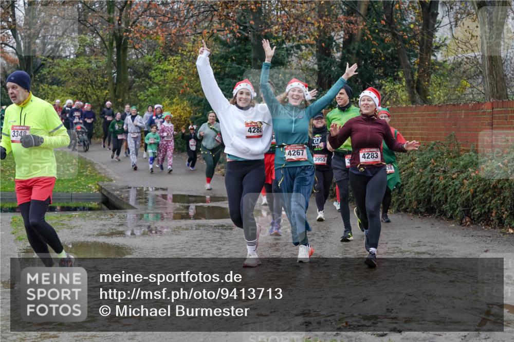 07.12.2025 - St. Pauli X-Mass-Run No. 15 Michael Burmester http://msf.ph/oto/9413713 07.12.2025 11:46:09 Laufen 3349, 4282, 14267, 3955, 4283, 38 meine-sportfotos.de