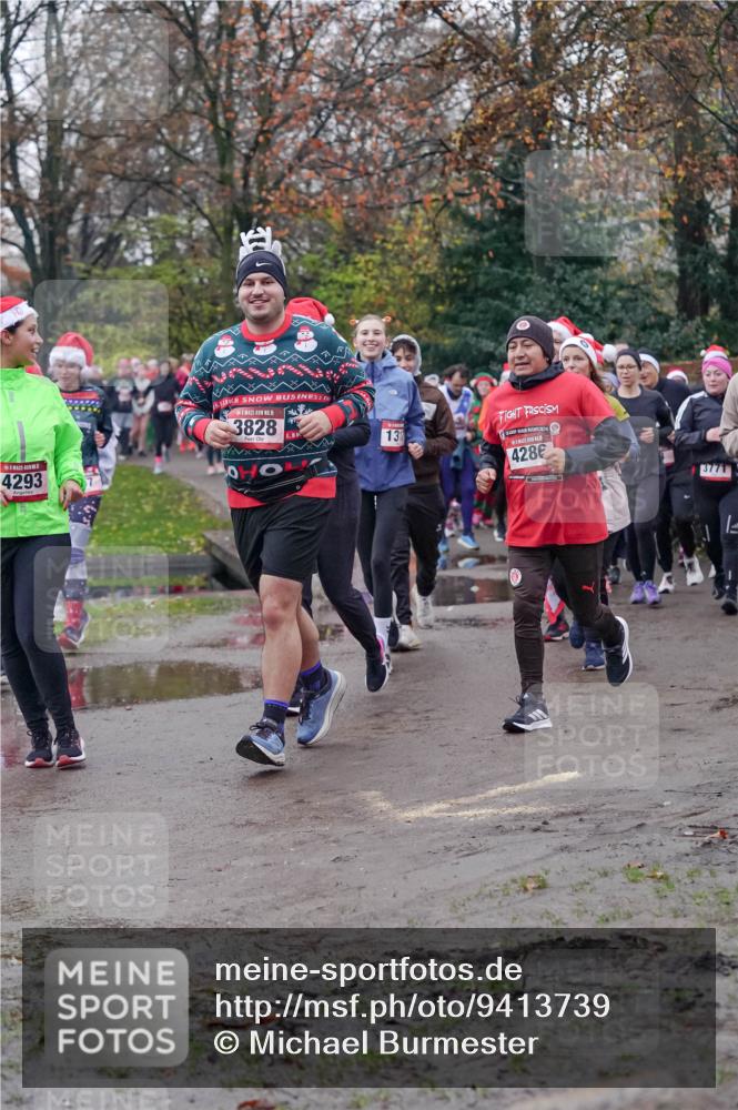 07.12.2025 - St. Pauli X-Mass-Run No. 15 Michael Burmester http://msf.ph/oto/9413739 07.12.2025 10:04:00 Laufen 4293, 0, 15, 3828, 131, 2024, 4286, 3771 meine-sportfotos.de