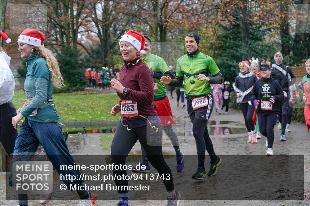 07.12.2025 - St. Pauli X-Mass-Run No. 15 Michael Burmester http://msf.ph/oto/9413743 07.12.2025 11:46:11 Laufen 15, 4283, 3966, 3955 meine-sportfotos.de