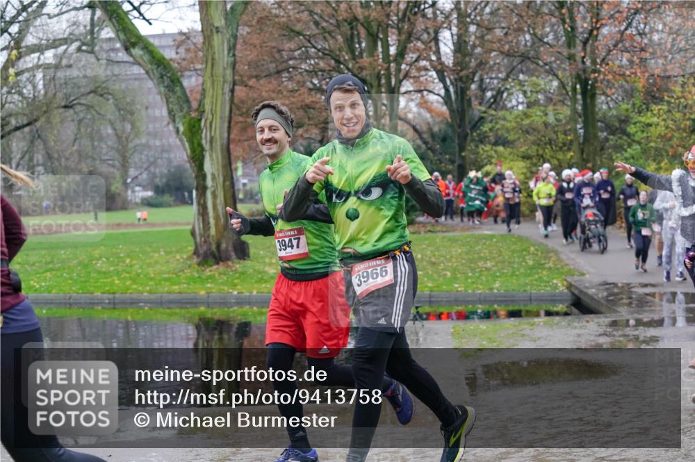 07.12.2025 - St. Pauli X-Mass-Run No. 15 Michael Burmester http://msf.ph/oto/9413758 07.12.2025 11:46:12 Laufen 15, 3947, 15, 3966 meine-sportfotos.de