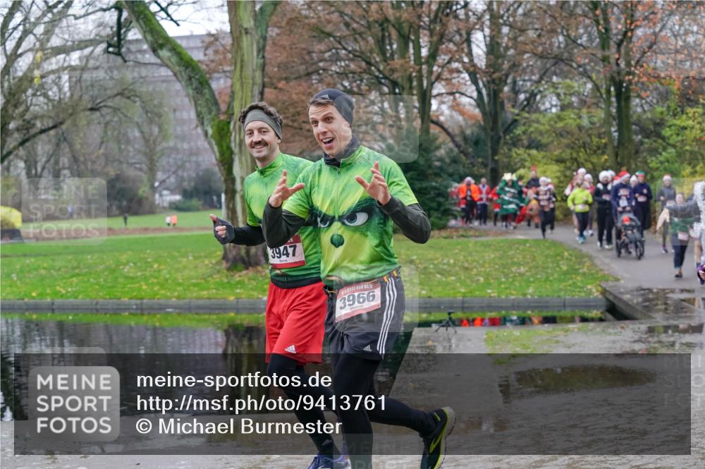 07.12.2025 - St. Pauli X-Mass-Run No. 15 Michael Burmester http://msf.ph/oto/9413761 07.12.2025 11:46:12 Laufen 3947, 15, 3966 meine-sportfotos.de