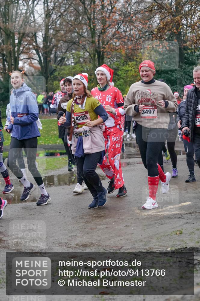 07.12.2025 - St. Pauli X-Mass-Run No. 15 Michael Burmester http://msf.ph/oto/9413766 07.12.2025 10:04:02 Laufen 5, 15, 4285, 15, 3497, 34 meine-sportfotos.de