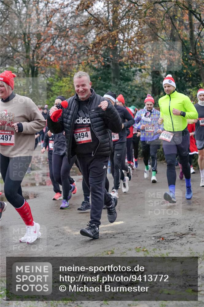 07.12.2025 - St. Pauli X-Mass-Run No. 15 Michael Burmester http://msf.ph/oto/9413772 07.12.2025 10:04:02 Laufen 15, 497, 2, 15, 3494, 8, 4042, 4496, 40 meine-sportfotos.de