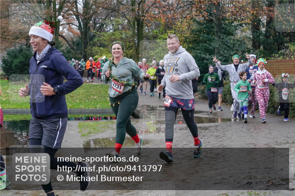 07.12.2025 - St. Pauli X-Mass-Run No. 15 Michael Burmester http://msf.ph/oto/9413797 07.12.2025 11:46:15 Laufen 1996, 2731, 43, 3668, 3691, 1253, 3666 meine-sportfotos.de