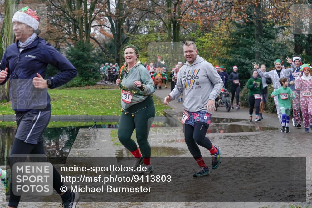 07.12.2025 - St. Pauli X-Mass-Run No. 15 Michael Burmester http://msf.ph/oto/9413803 07.12.2025 11:46:15 Laufen 2131, 3, 86, 989 meine-sportfotos.de