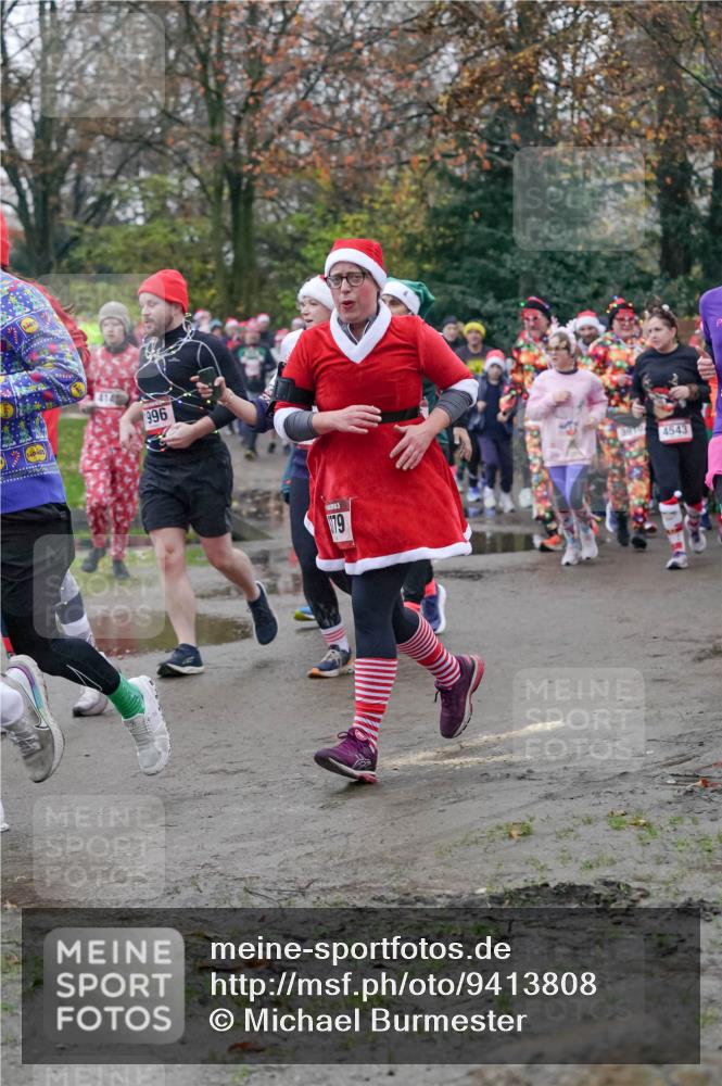 07.12.2025 - St. Pauli X-Mass-Run No. 15 Michael Burmester http://msf.ph/oto/9413808 07.12.2025 10:04:05 Laufen 966 meine-sportfotos.de