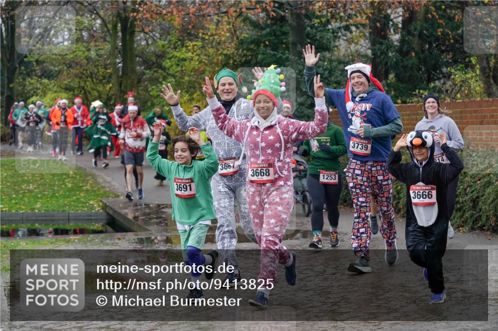 07.12.2025 - St. Pauli X-Mass-Run No. 15 Michael Burmester http://msf.ph/oto/9413825 07.12.2025 11:46:18 Laufen 3691, 3667, 15, 3668, 1253, 3739, 214, 15, 3666 meine-sportfotos.de
