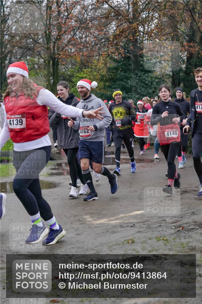 07.12.2025 - St. Pauli X-Mass-Run No. 15 Michael Burmester http://msf.ph/oto/9413864 07.12.2025 10:04:10 Laufen 4139, 4162, 09, 444, 3080, 412, 4140 meine-sportfotos.de