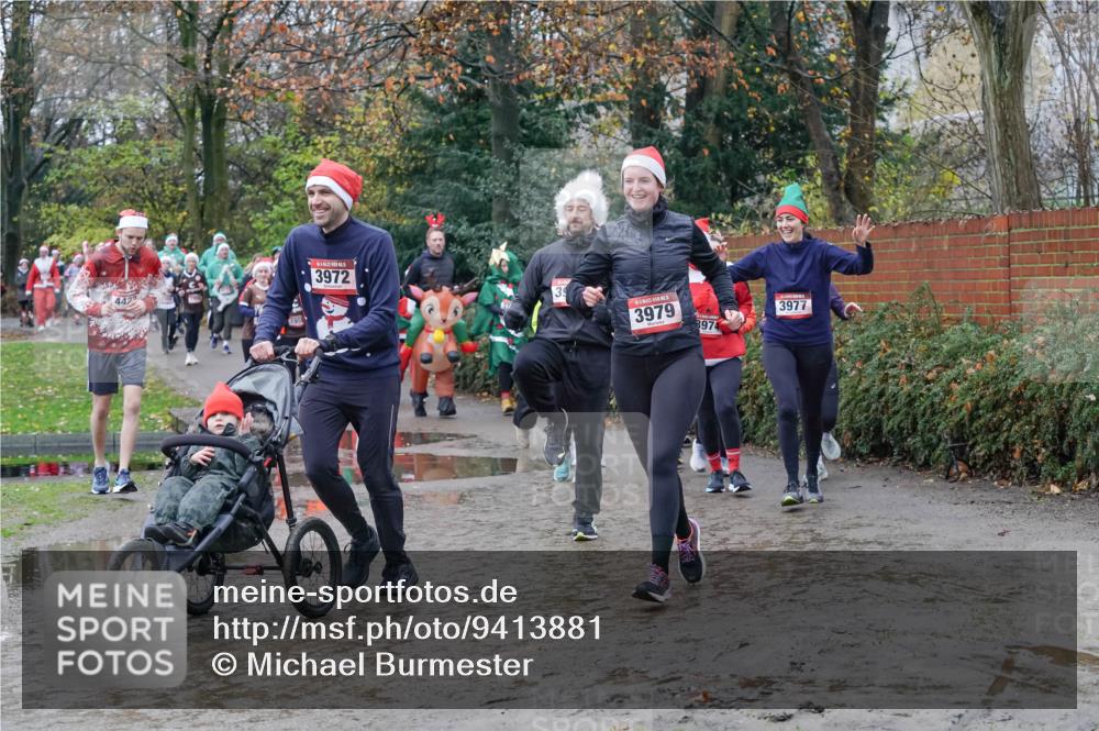 07.12.2025 - St. Pauli X-Mass-Run No. 15 Michael Burmester http://msf.ph/oto/9413881 07.12.2025 11:46:23 Laufen 3972, 442, 39, 3979, 8974, 3977 meine-sportfotos.de