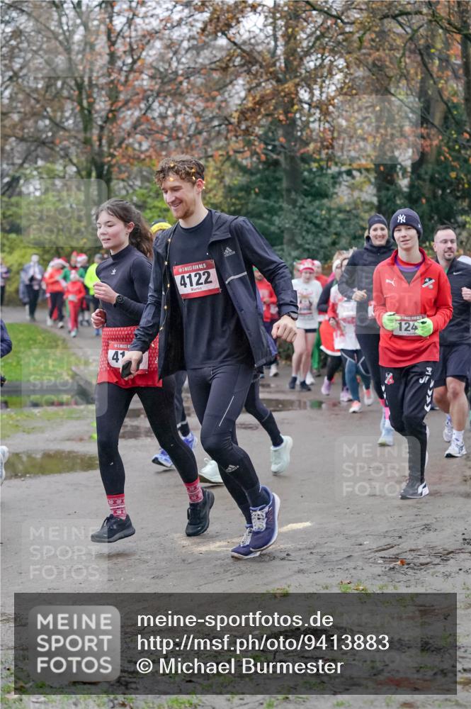 07.12.2025 - St. Pauli X-Mass-Run No. 15 Michael Burmester http://msf.ph/oto/9413883 07.12.2025 10:04:11 Laufen 41, 15, 4122, 124 meine-sportfotos.de