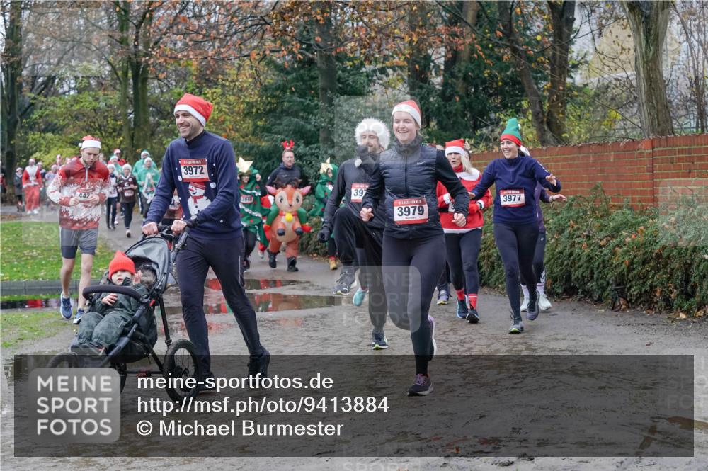 07.12.2025 - St. Pauli X-Mass-Run No. 15 Michael Burmester http://msf.ph/oto/9413884 07.12.2025 11:46:23 Laufen 442, 3972, 3840, 39, 3979, 3977 meine-sportfotos.de