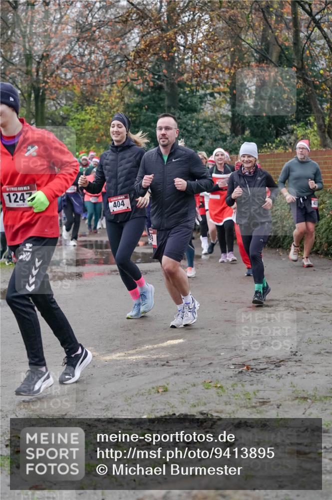 07.12.2025 - St. Pauli X-Mass-Run No. 15 Michael Burmester http://msf.ph/oto/9413895 07.12.2025 10:04:12 Laufen 15, 1242, 404, 45 meine-sportfotos.de