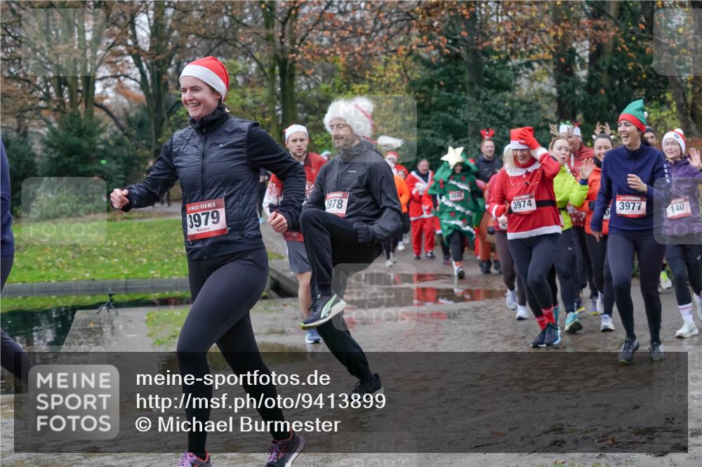 07.12.2025 - St. Pauli X-Mass-Run No. 15 Michael Burmester http://msf.ph/oto/9413899 07.12.2025 11:46:25 Laufen 15, 3979, 978, 3974, 3977, 140 meine-sportfotos.de