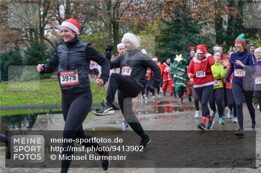 07.12.2025 - St. Pauli X-Mass-Run No. 15 Michael Burmester http://msf.ph/oto/9413902 07.12.2025 11:46:25 Laufen 15, 3979, 3978, 3974, 38, 3977, 140 meine-sportfotos.de