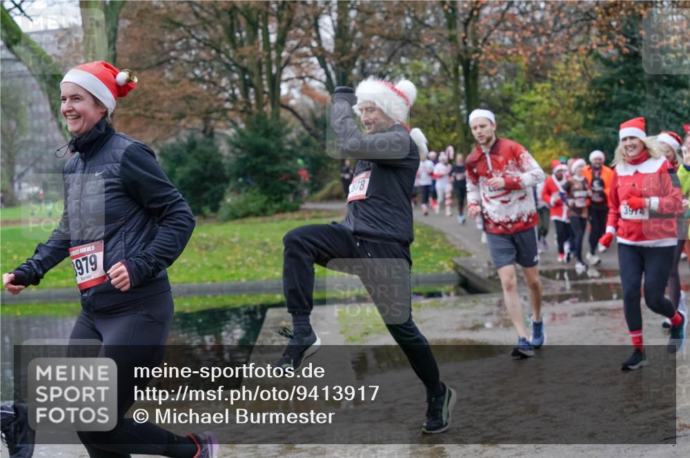 07.12.2025 - St. Pauli X-Mass-Run No. 15 Michael Burmester http://msf.ph/oto/9413917 07.12.2025 11:46:25 Laufen 15, 979, 878, 3974 meine-sportfotos.de