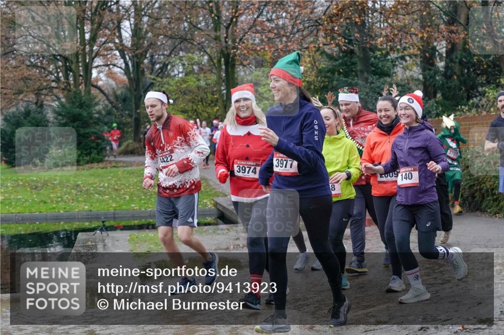 07.12.2025 - St. Pauli X-Mass-Run No. 15 Michael Burmester http://msf.ph/oto/9413923 07.12.2025 11:46:26 Laufen 4422, 3974, 3977, 2009, 140, 8 meine-sportfotos.de