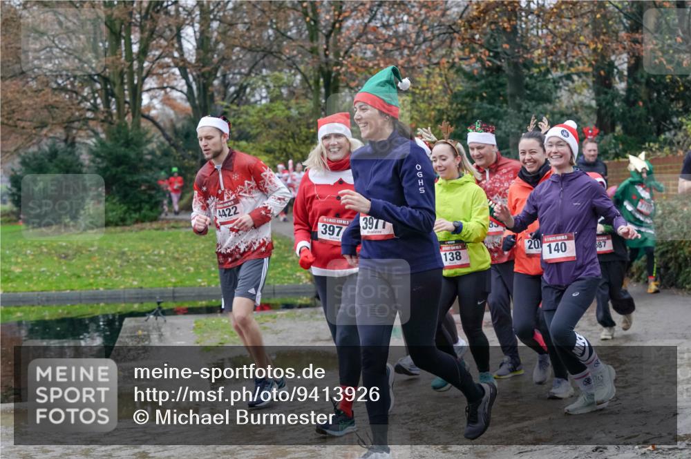 07.12.2025 - St. Pauli X-Mass-Run No. 15 Michael Burmester http://msf.ph/oto/9413926 07.12.2025 11:46:26 Laufen 4422, 15, 397, 3977, 138, 20, 140, 87 meine-sportfotos.de