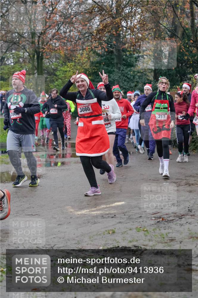 07.12.2025 - St. Pauli X-Mass-Run No. 15 Michael Burmester http://msf.ph/oto/9413936 07.12.2025 10:04:15 Laufen 4538, 398, 3080, 30, 86, 424, 211, 50 meine-sportfotos.de