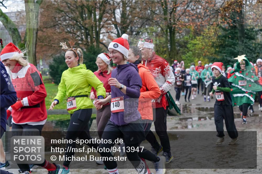 07.12.2025 - St. Pauli X-Mass-Run No. 15 Michael Burmester http://msf.ph/oto/9413947 07.12.2025 11:46:28 Laufen 0, 138, 140, 587 meine-sportfotos.de