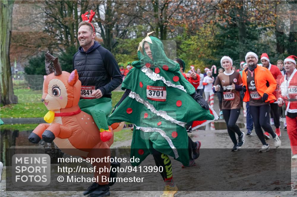 07.12.2025 - St. Pauli X-Mass-Run No. 15 Michael Burmester http://msf.ph/oto/9413990 07.12.2025 11:46:31 Laufen 15, 3841, 15, 3701, 1957, 1959, 416 meine-sportfotos.de