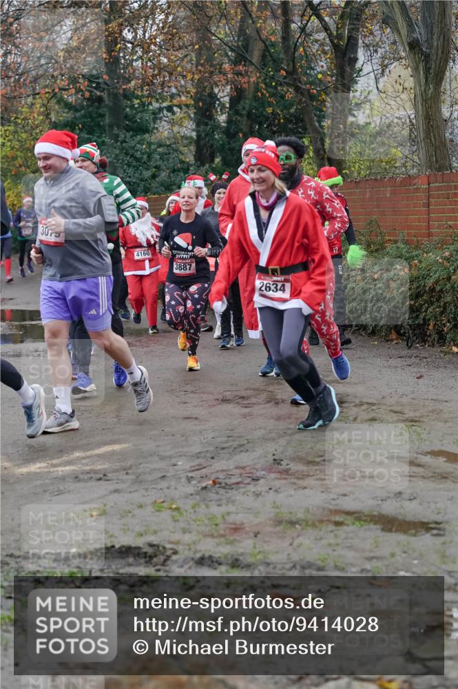 07.12.2025 - St. Pauli X-Mass-Run No. 15 Michael Burmester http://msf.ph/oto/9414028 07.12.2025 10:04:22 Laufen 3075, 4160, 3887, 2634 meine-sportfotos.de