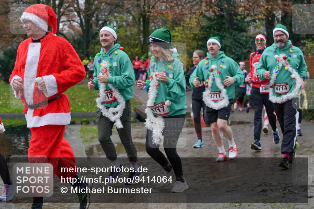 07.12.2025 - St. Pauli X-Mass-Run No. 15 Michael Burmester http://msf.ph/oto/9414064 07.12.2025 11:46:37 Laufen 12, 717, 4711, 346, 4714 meine-sportfotos.de