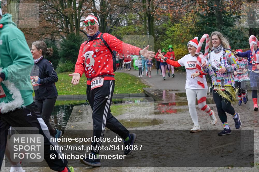 07.12.2025 - St. Pauli X-Mass-Run No. 15 Michael Burmester http://msf.ph/oto/9414087 07.12.2025 11:46:39 Laufen 346, 3460, 1269, 4308 meine-sportfotos.de