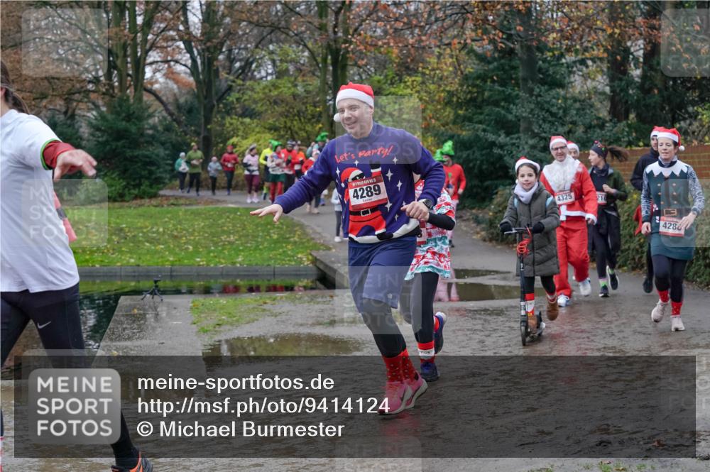 07.12.2025 - St. Pauli X-Mass-Run No. 15 Michael Burmester http://msf.ph/oto/9414124 07.12.2025 11:46:41 Laufen 5, 4289, 4325, 210, 428 meine-sportfotos.de