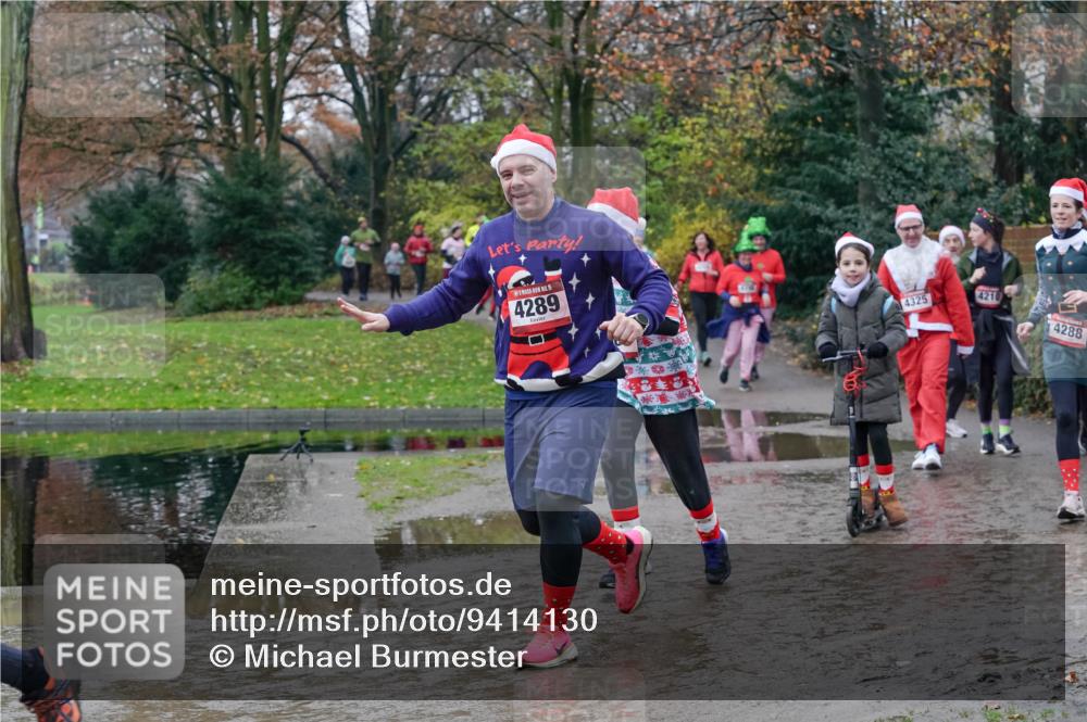 07.12.2025 - St. Pauli X-Mass-Run No. 15 Michael Burmester http://msf.ph/oto/9414130 07.12.2025 11:46:41 Laufen 15, 4289, 4325, 4210, 4288 meine-sportfotos.de