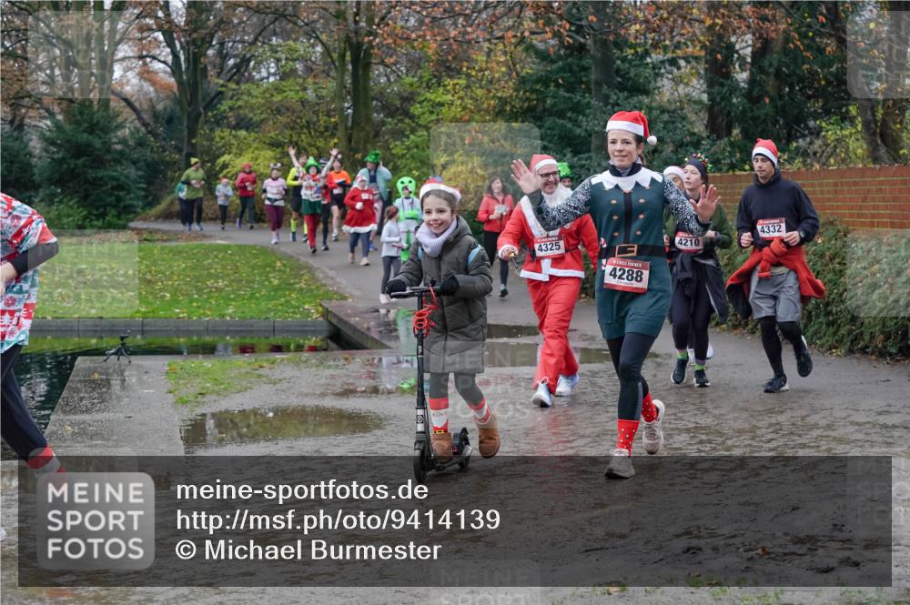 07.12.2025 - St. Pauli X-Mass-Run No. 15 Michael Burmester http://msf.ph/oto/9414139 07.12.2025 11:46:43 Laufen 4325, 4288, 4332, 4210 meine-sportfotos.de