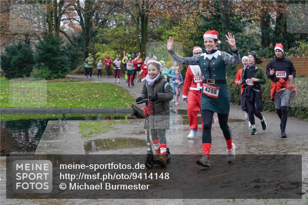 07.12.2025 - St. Pauli X-Mass-Run No. 15 Michael Burmester http://msf.ph/oto/9414148 07.12.2025 11:46:43 Laufen 4325, 4288, 4332, 4210 meine-sportfotos.de