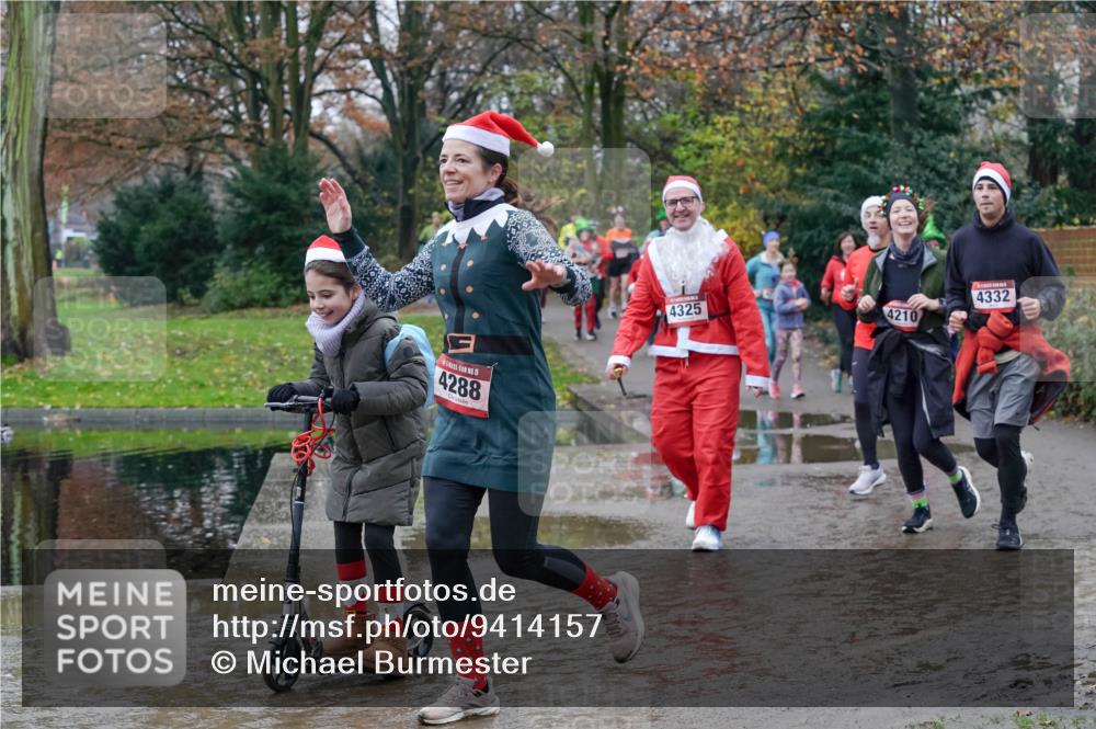 07.12.2025 - St. Pauli X-Mass-Run No. 15 Michael Burmester http://msf.ph/oto/9414157 07.12.2025 11:46:44 Laufen 15, 4288, 4325, 4210, 4332 meine-sportfotos.de