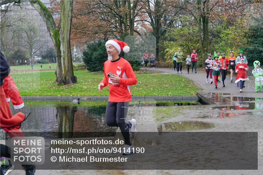 07.12.2025 - St. Pauli X-Mass-Run No. 15 Michael Burmester http://msf.ph/oto/9414190 07.12.2025 11:46:46 Laufen 223 meine-sportfotos.de