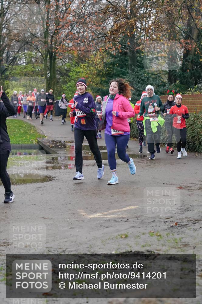 07.12.2025 - St. Pauli X-Mass-Run No. 15 Michael Burmester http://msf.ph/oto/9414201 07.12.2025 10:04:37 Laufen 411, 387, 369 meine-sportfotos.de