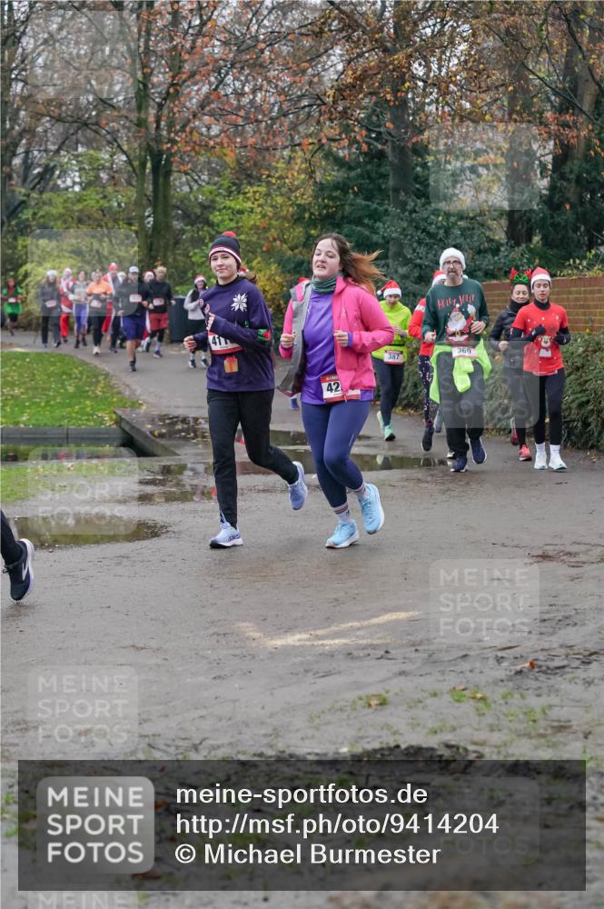 07.12.2025 - St. Pauli X-Mass-Run No. 15 Michael Burmester http://msf.ph/oto/9414204 07.12.2025 10:04:37 Laufen 42, 387, 369 meine-sportfotos.de