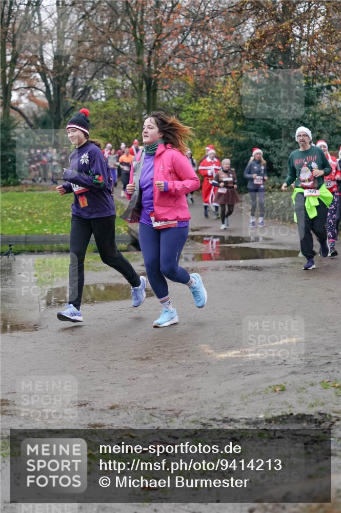 07.12.2025 - St. Pauli X-Mass-Run No. 15 Michael Burmester http://msf.ph/oto/9414213 07.12.2025 10:04:38 Laufen 369, 122 meine-sportfotos.de