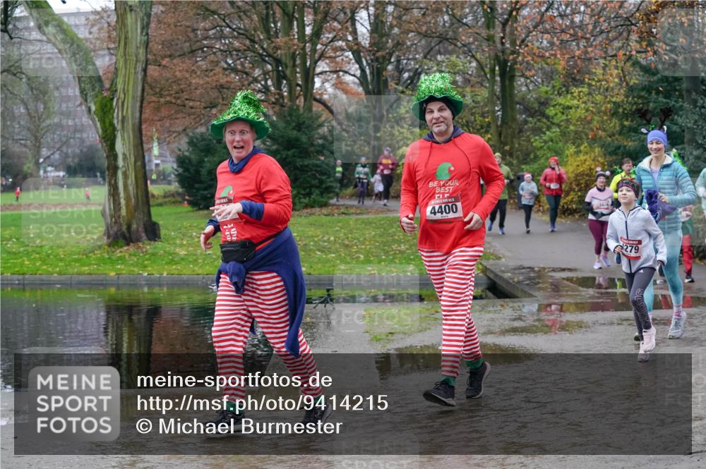 07.12.2025 - St. Pauli X-Mass-Run No. 15 Michael Burmester http://msf.ph/oto/9414215 07.12.2025 11:46:50 Laufen 15, 4400, 14, 279 meine-sportfotos.de