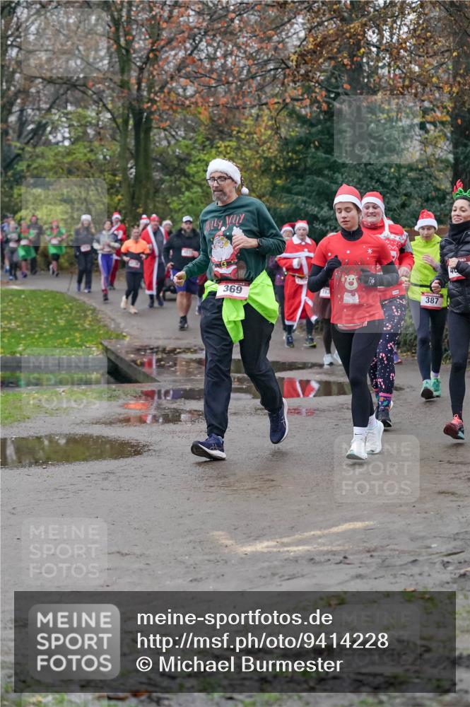 07.12.2025 - St. Pauli X-Mass-Run No. 15 Michael Burmester http://msf.ph/oto/9414228 07.12.2025 10:04:39 Laufen 369, 1, 387, 450 meine-sportfotos.de