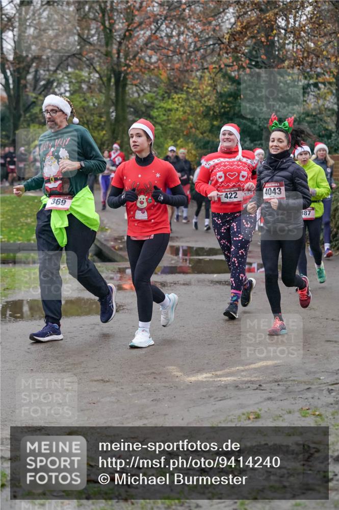 07.12.2025 - St. Pauli X-Mass-Run No. 15 Michael Burmester http://msf.ph/oto/9414240 07.12.2025 10:04:40 Laufen 369, 422, 4043, 887 meine-sportfotos.de
