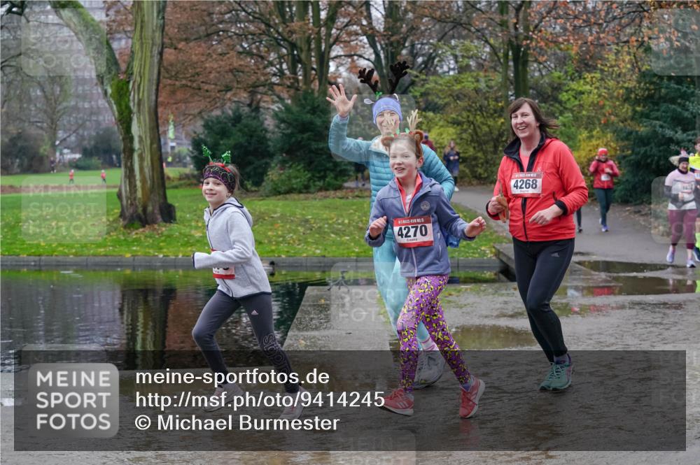 07.12.2025 - St. Pauli X-Mass-Run No. 15 Michael Burmester http://msf.ph/oto/9414245 07.12.2025 11:46:52 Laufen 15, 4270, 4268 meine-sportfotos.de