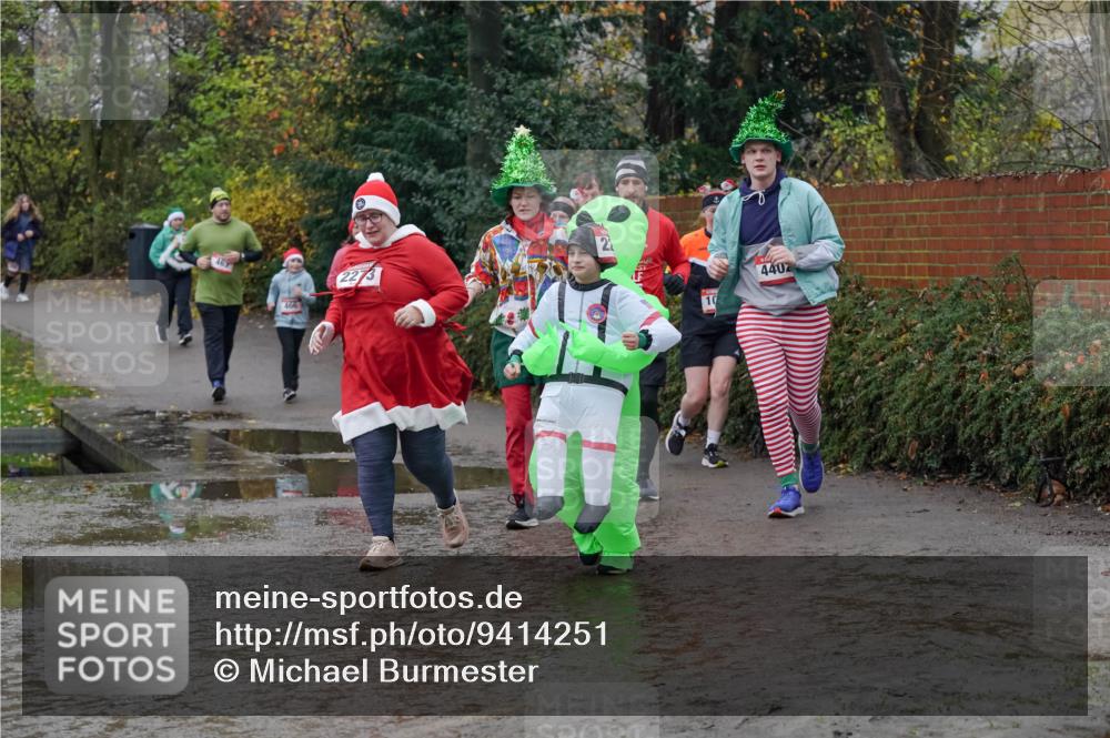 07.12.2025 - St. Pauli X-Mass-Run No. 15 Michael Burmester http://msf.ph/oto/9414251 07.12.2025 11:46:53 Laufen 2273, 10, 4402 meine-sportfotos.de