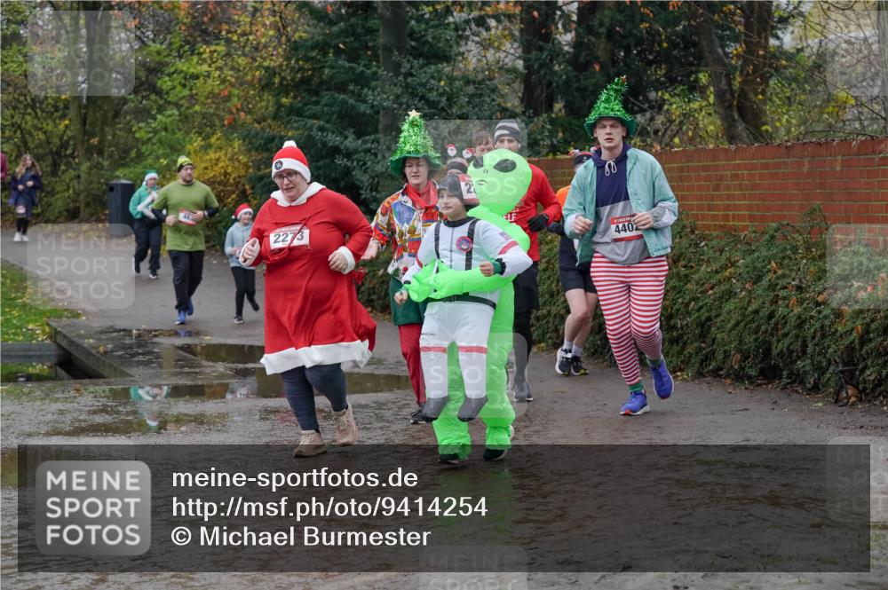 07.12.2025 - St. Pauli X-Mass-Run No. 15 Michael Burmester http://msf.ph/oto/9414254 07.12.2025 11:46:53 Laufen 2273, 4402 meine-sportfotos.de