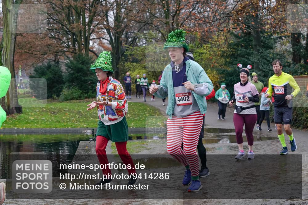 07.12.2025 - St. Pauli X-Mass-Run No. 15 Michael Burmester http://msf.ph/oto/9414286 07.12.2025 11:46:56 Laufen 5, 4402, 103, 1033 meine-sportfotos.de