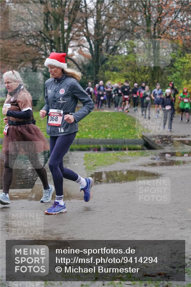 07.12.2025 - St. Pauli X-Mass-Run No. 15 Michael Burmester http://msf.ph/oto/9414294 07.12.2025 10:04:45 Laufen 368, 368, 16 meine-sportfotos.de