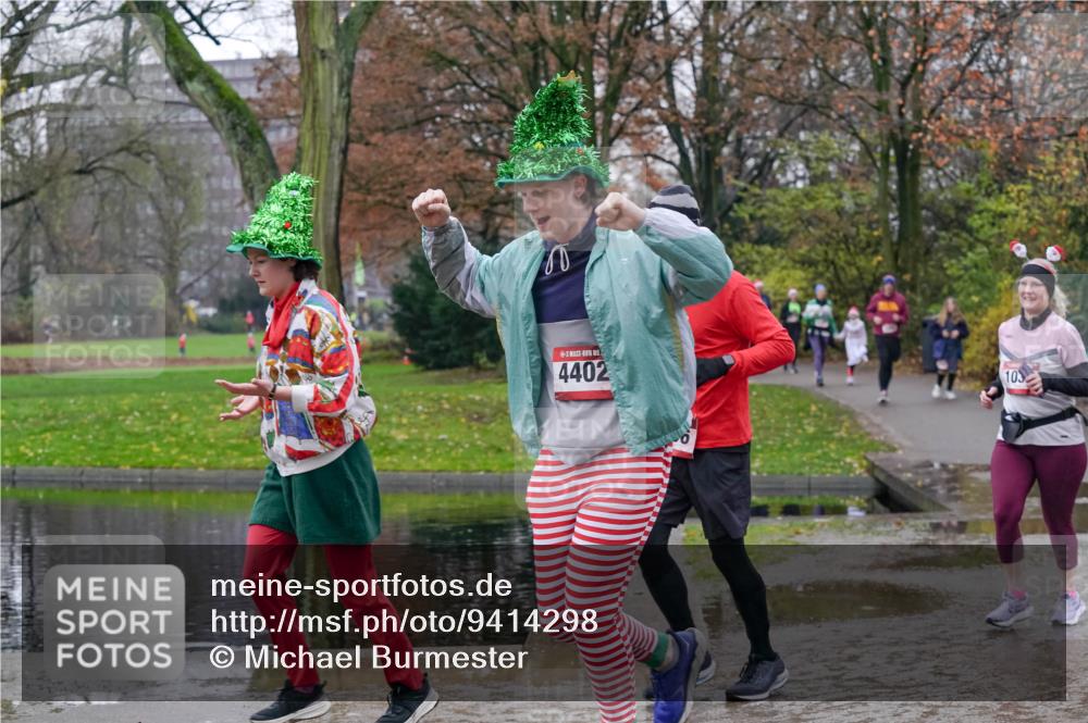 07.12.2025 - St. Pauli X-Mass-Run No. 15 Michael Burmester http://msf.ph/oto/9414298 07.12.2025 11:46:57 Laufen 4402, 103 meine-sportfotos.de